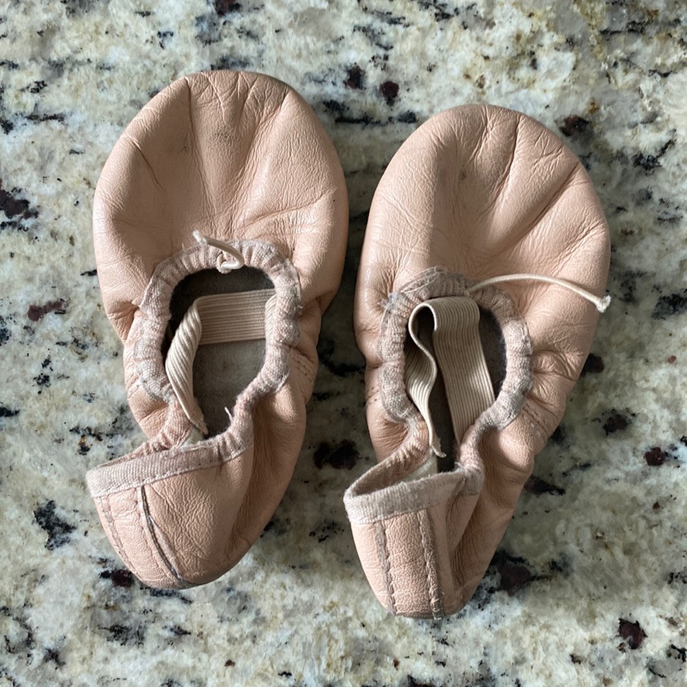 Girls Bloch Ballet Slippers size 9D